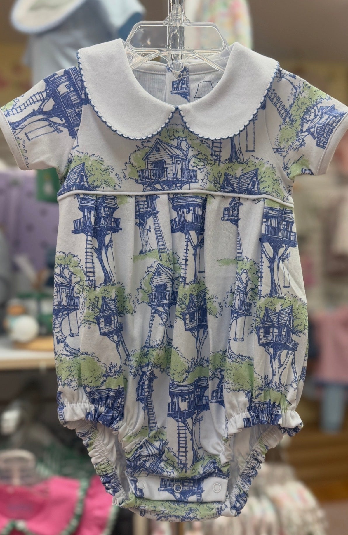 Canopy Club Pleated Bubble