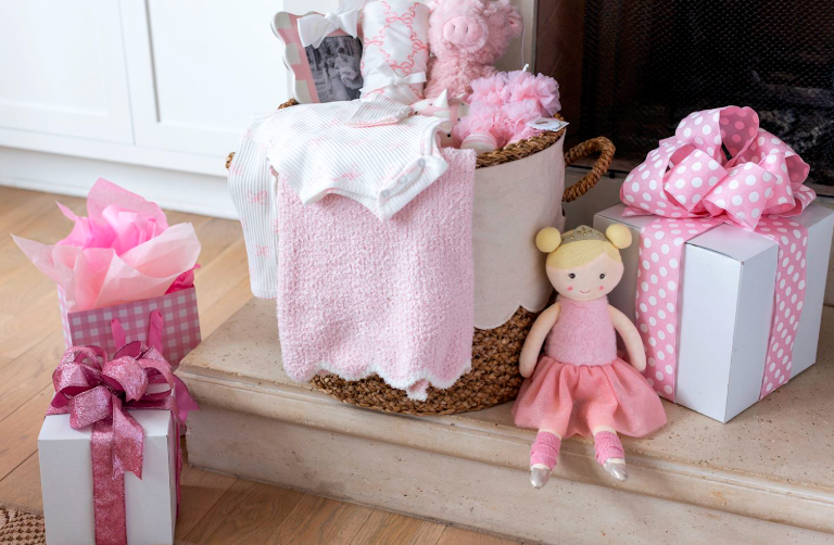 Pink Scallop Chenille Blanket