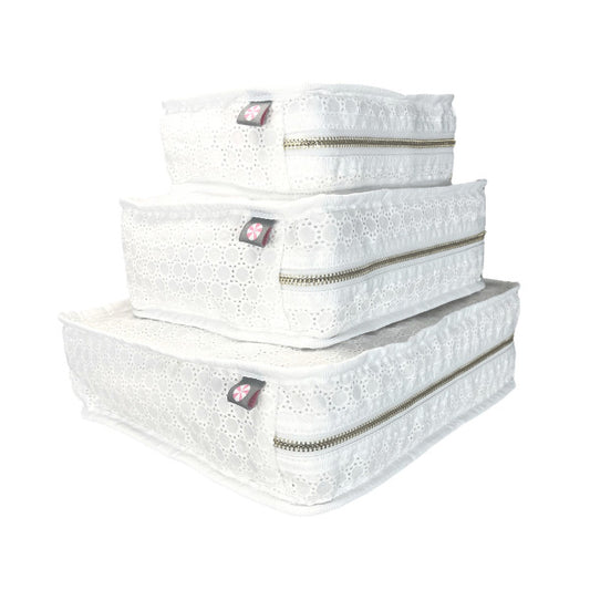 Eyelet Love You Stacking Set