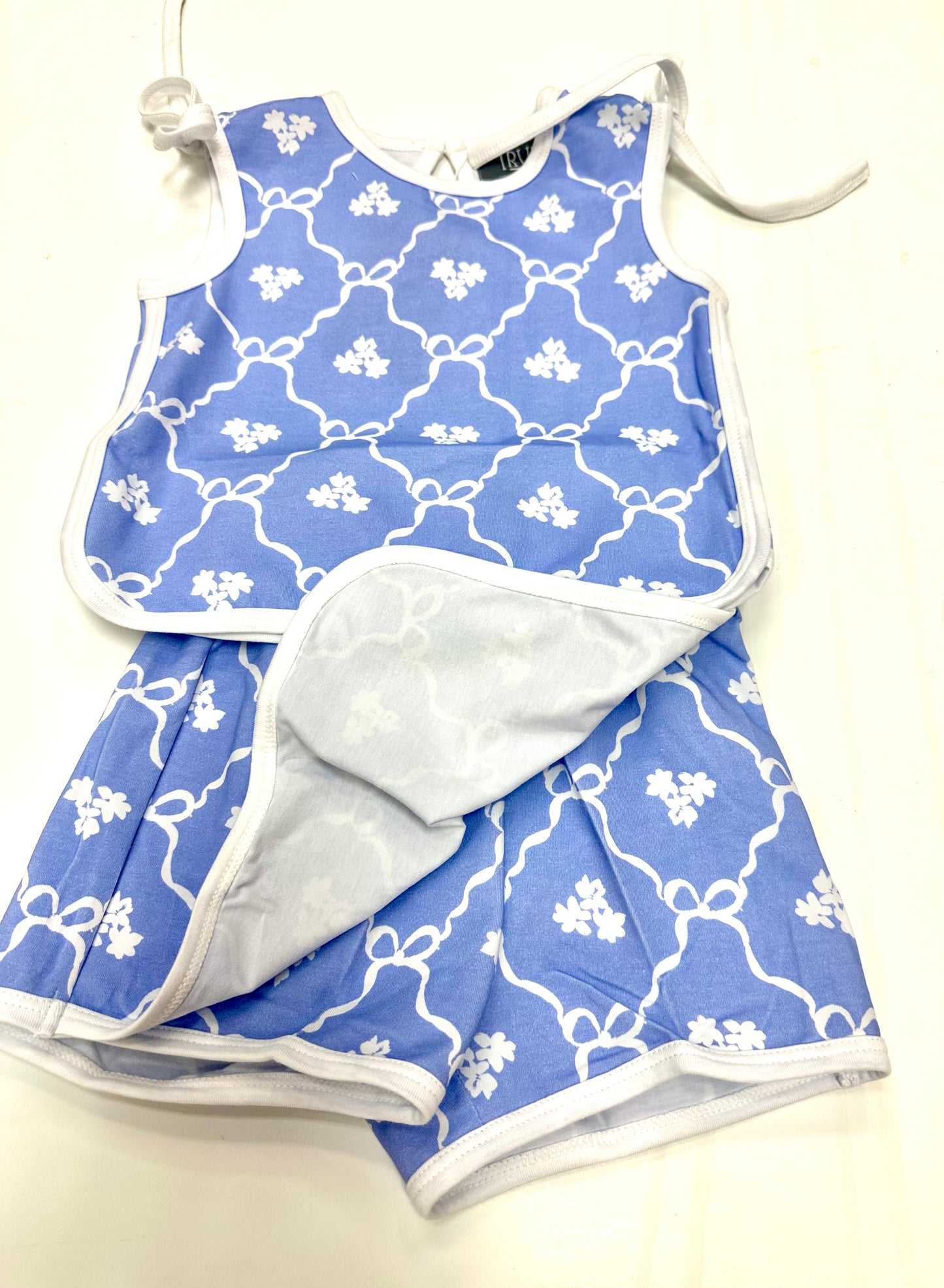 Wht  Purple Shoulder Tie Set