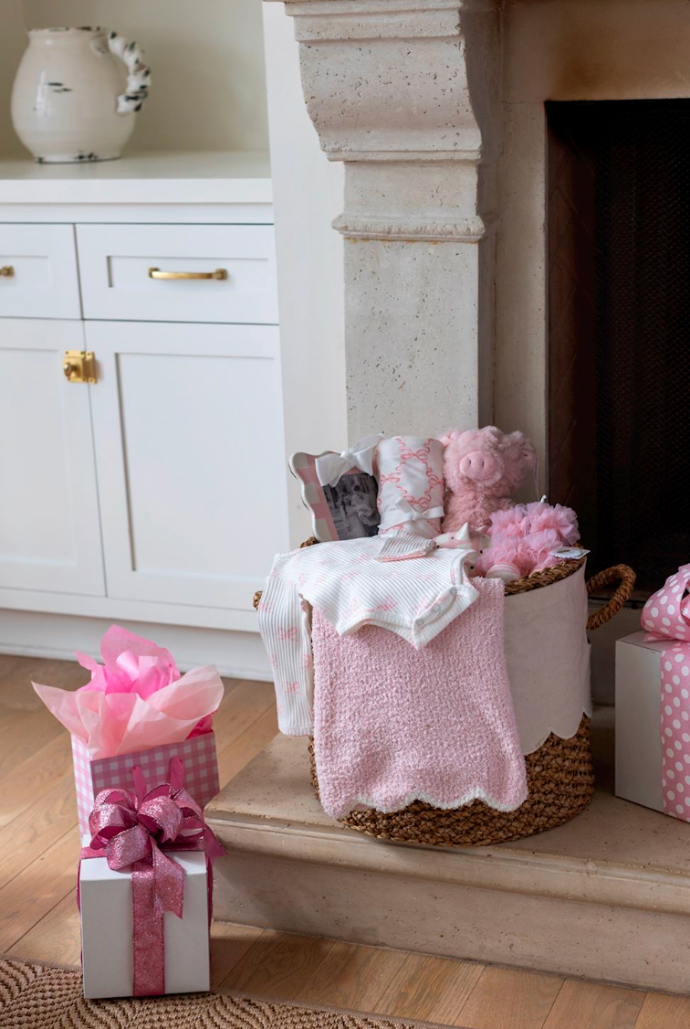 Pink Scallop Chenille Blanket