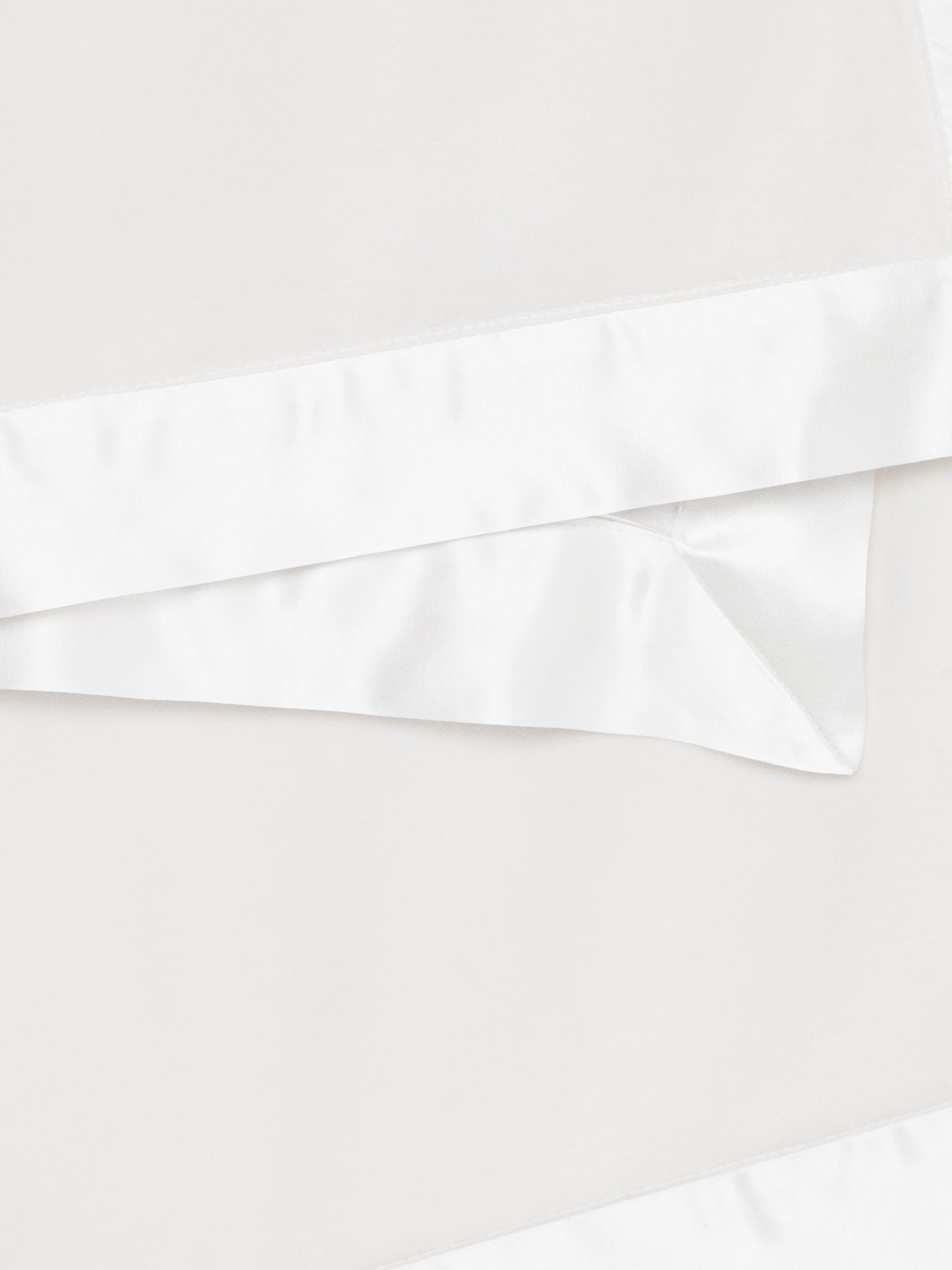Cream Velvet Deluxe Blanket