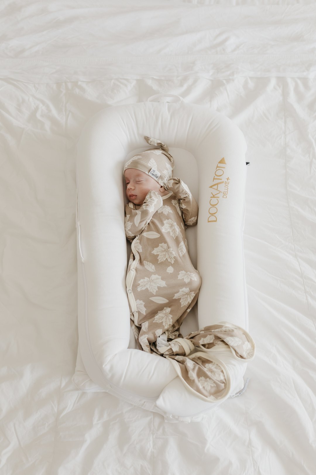 Oak Newborn Knotted Gown