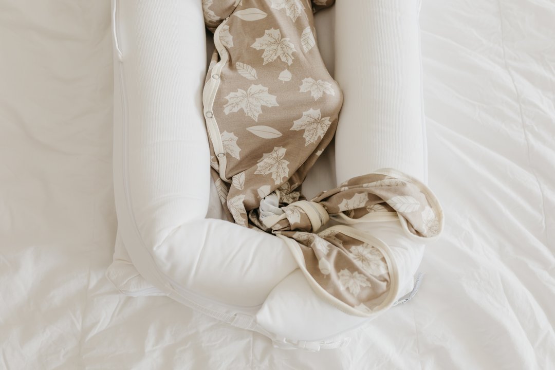 Oak Newborn Knotted Gown