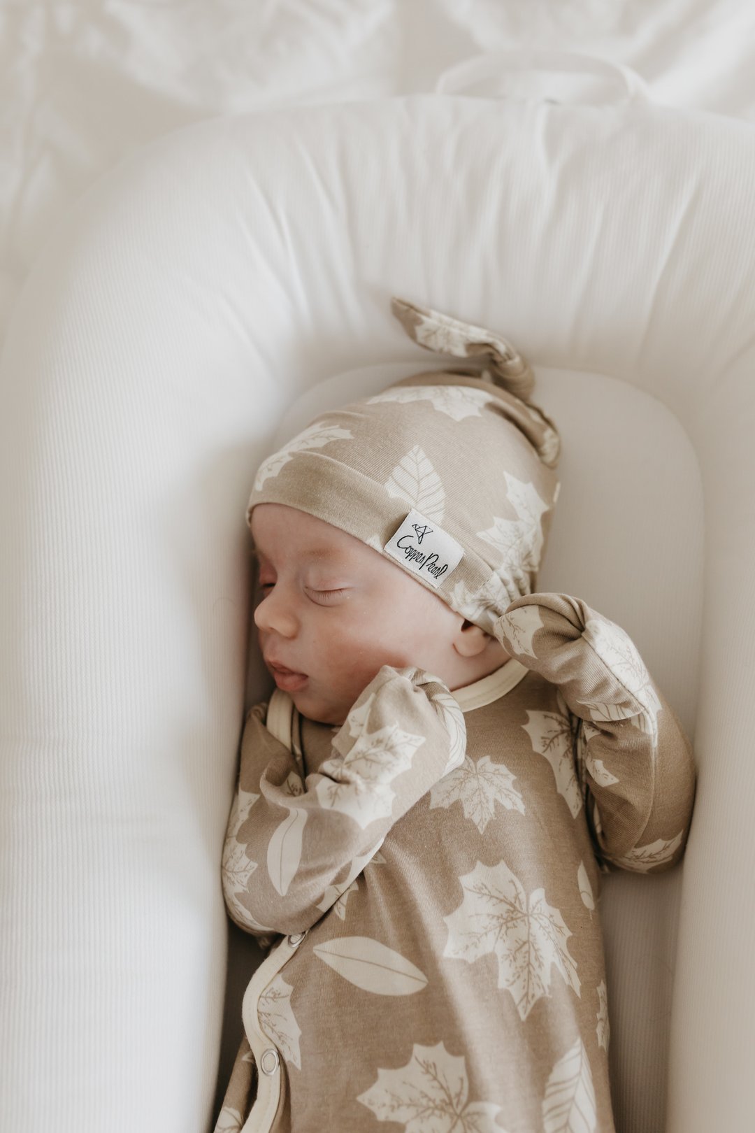 Oak Newborn Knotted Gown