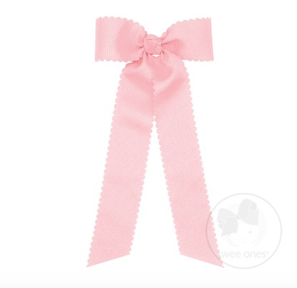Med Scalloped Streamer Tail Bow